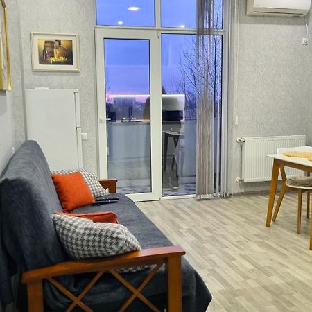 Kate'S New Cozy Apartment 库塔伊西 外观 照片