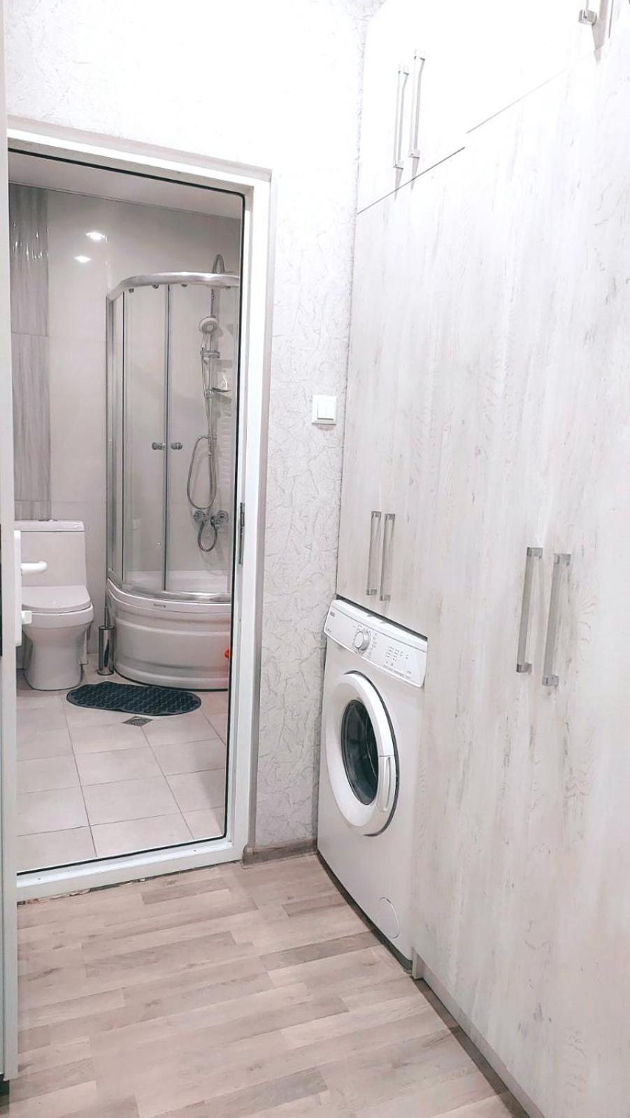 Kate'S New Cozy Apartment 库塔伊西 外观 照片
