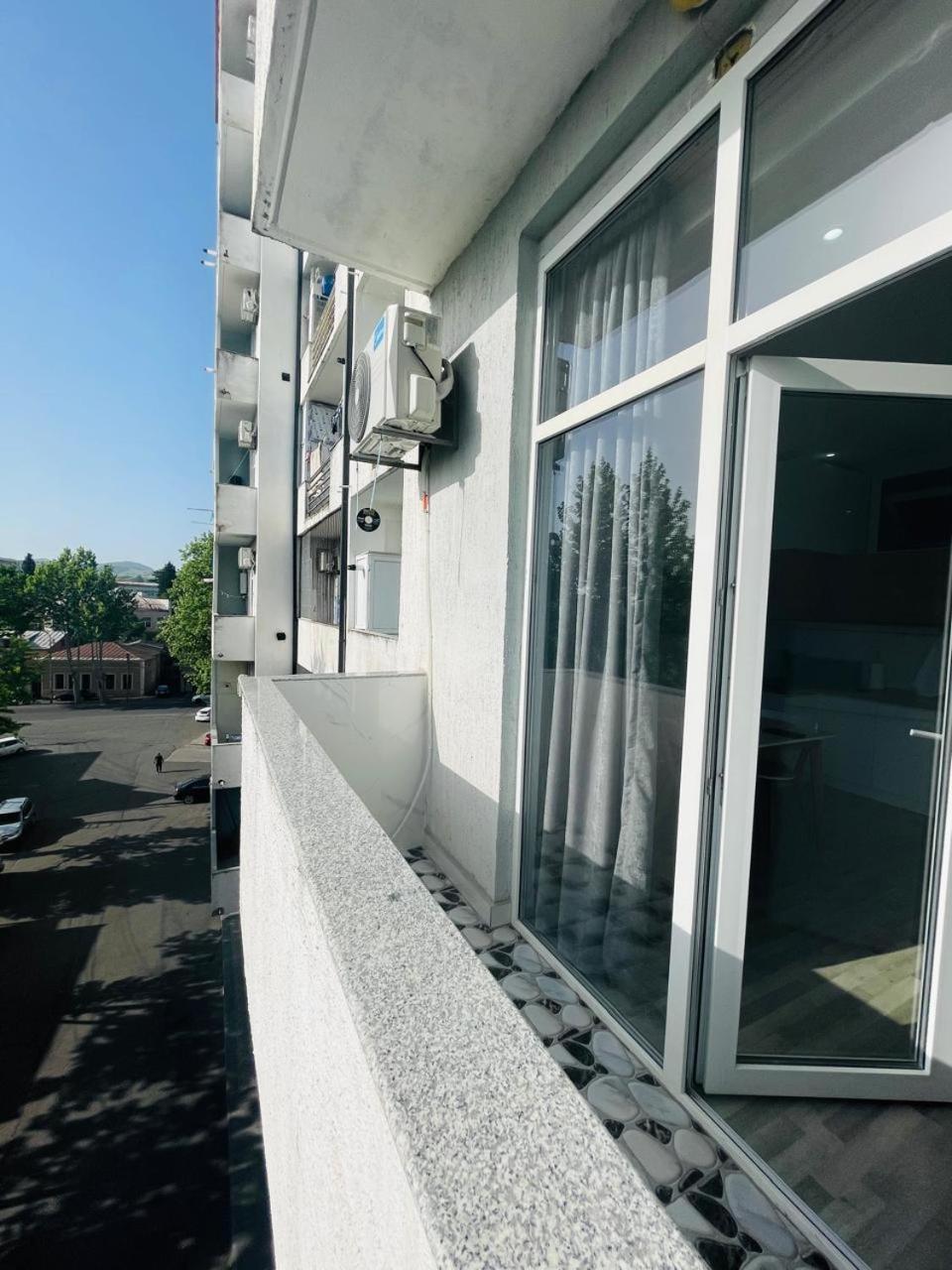Kate'S New Cozy Apartment 库塔伊西 外观 照片